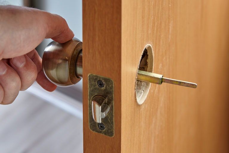 changing lock door locksmith port saint lucie